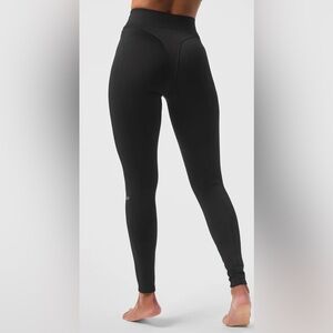 Airlift Extreme High-Waist Emphasize Legging in SOLD OUT size Lrg